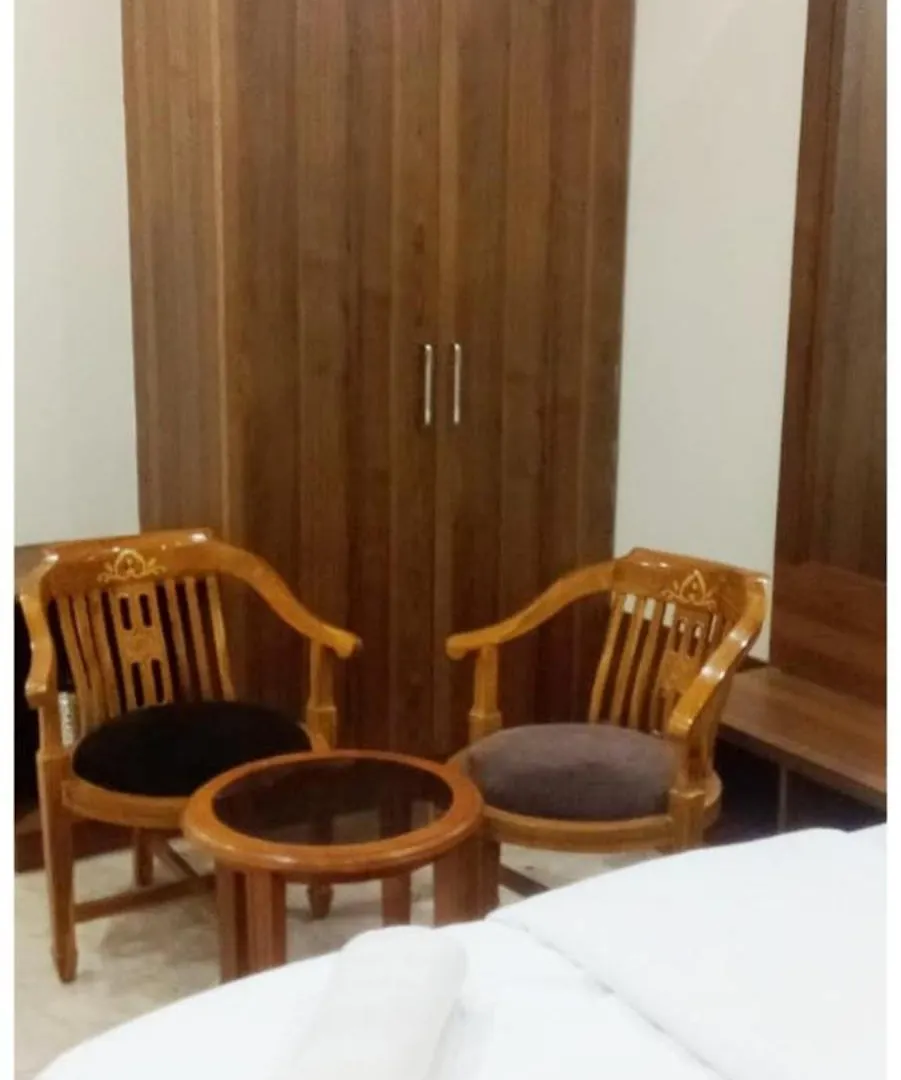 Varanasi Hotel Ganga Vatika Near Kashi Vishwanath Temple & Ganga Ghat #Fully Air Conditioning With Free Wi-Fi ,Parking & Spacious Room